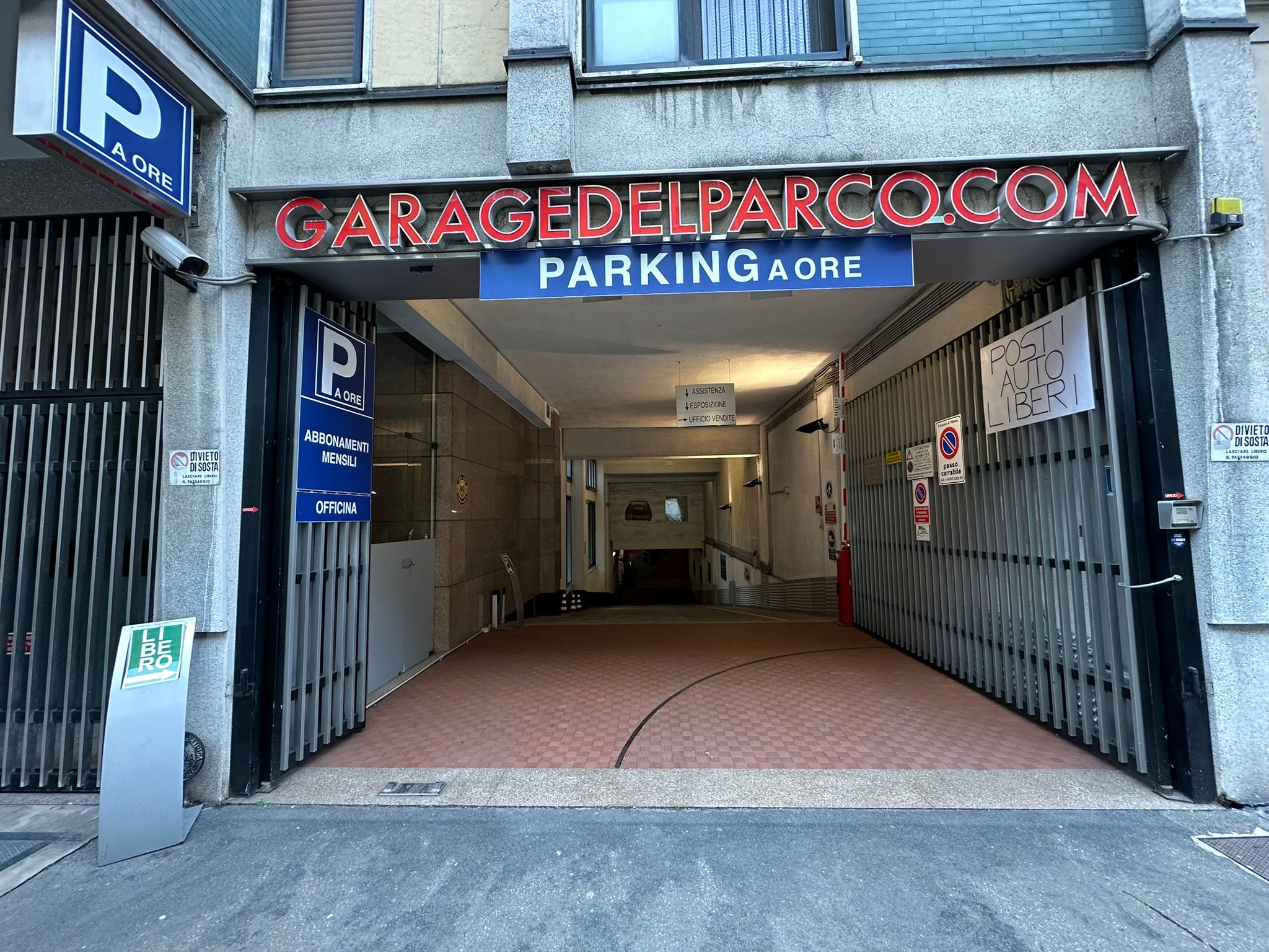 GARAGE DEL PARCO - S.R.L.